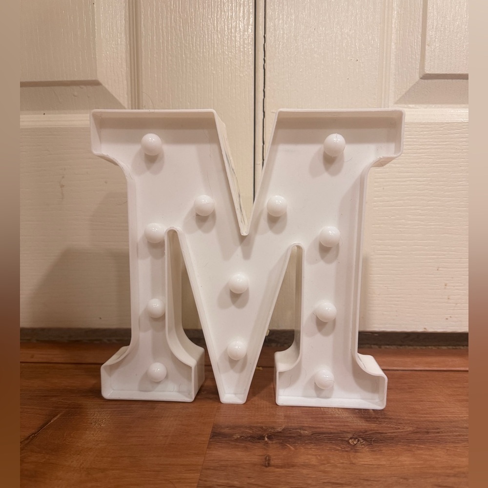 White Marquee Letter 'M' with Lights​​